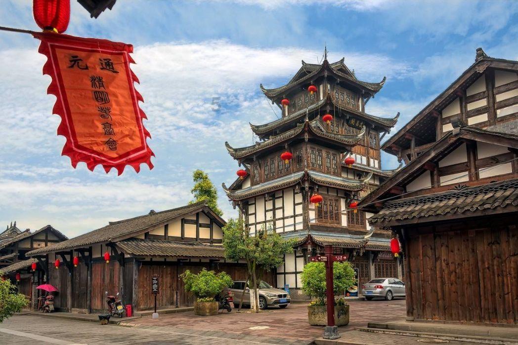 逃出林中村